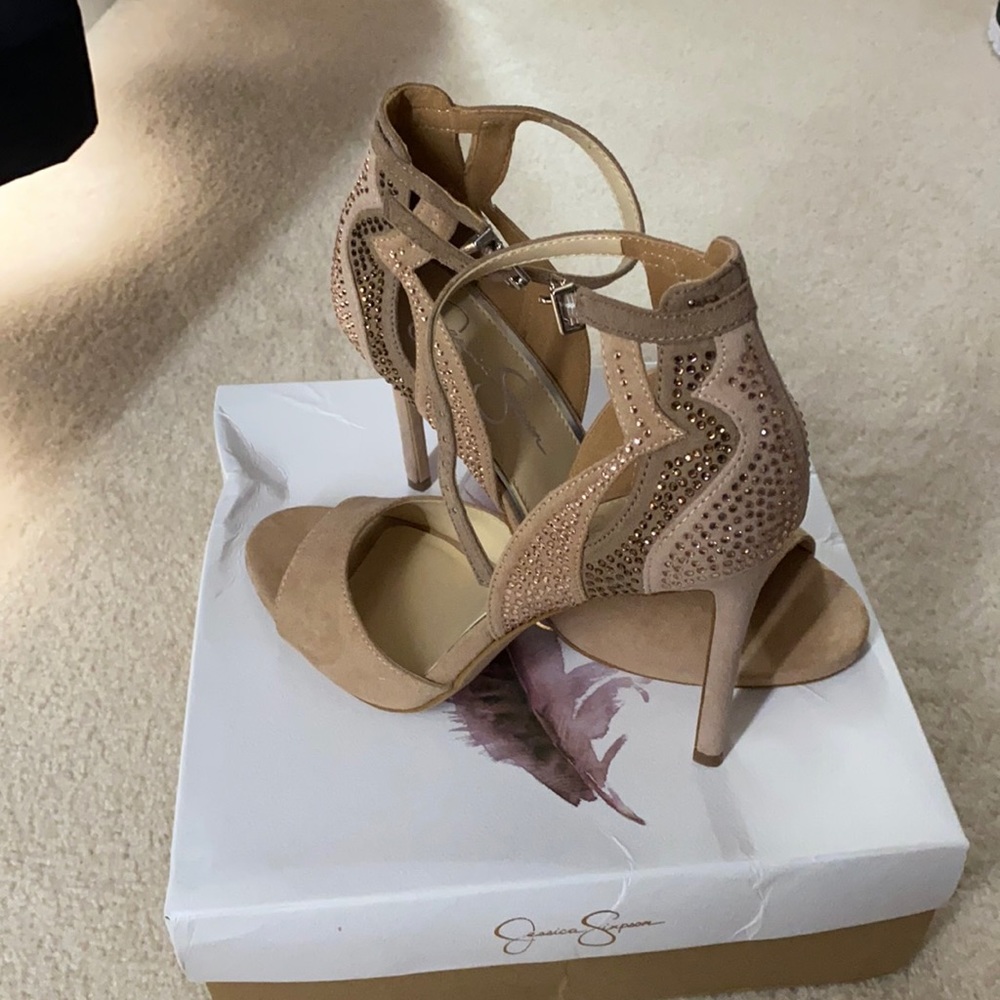 NWOT Jessica Simpson sandal heels